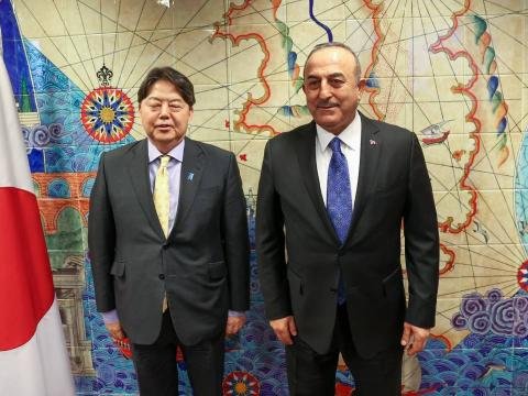 Çavuşoğlu yaponiyalı həmkarı ilə görüşdü
