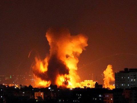 İsrailə raket hücumu: Ordu cavab zərbələri endirdi