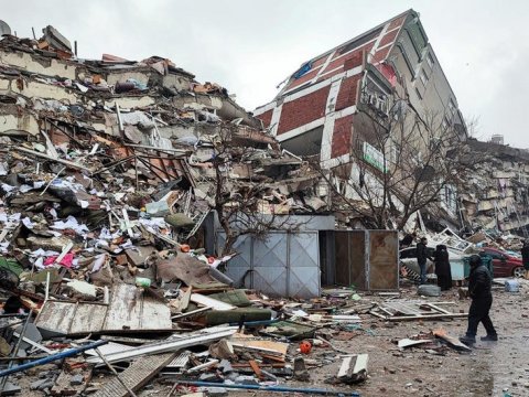 Türkiyədə zəlzələdə ölənlərin sayı ARTIB