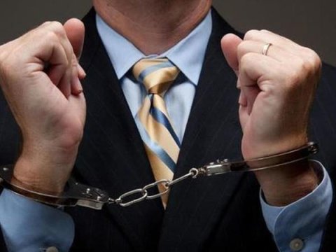 Bərdədə məktəb direktoruna cinayət işi açıldı