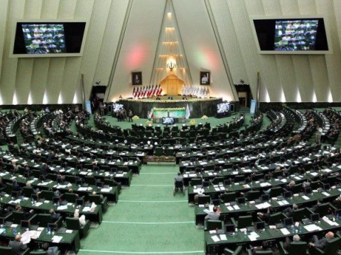 Deputatlardan İran parlamentinə ETİRAZ: Sizdən ancaq xəyanət gördük