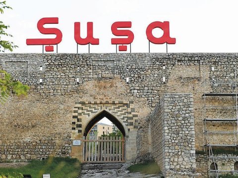 Şuşadakı abidələrin əksəriyyəti işğal zamanı dağıdılıb