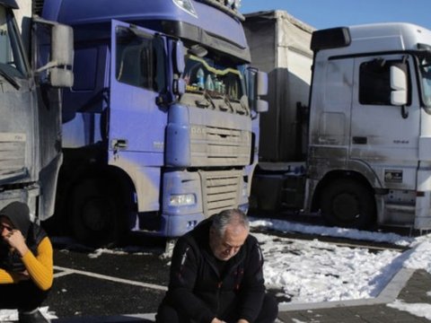 Ermənistandan Rusiyaya gedən yol bağlandı