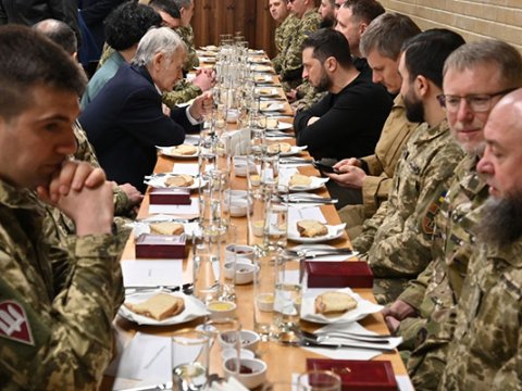 Zelenski müsəlmanlarla birgə iftar süfrəsində