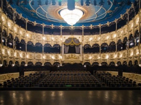 Teatr forumunun vaxtı dəyişdirildi