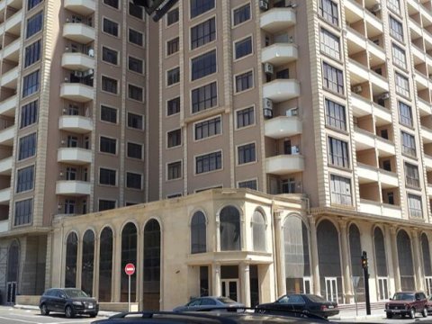 İran Bankı Bakıdakı əmlaklarını satışa çıxardı - QİYMƏTLƏR