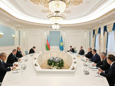 İlham Əliyev Tokayevlə görüş keçirdi - YENİLƏNİB