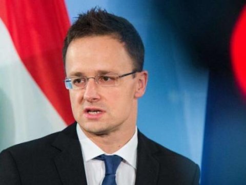 Siyarto Moskvaya gedir - Novak və Lixaçovla görüşəcək