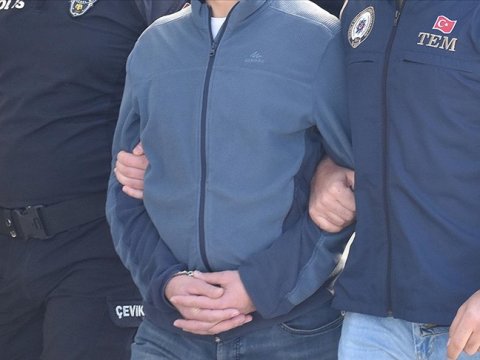 FETÖ-yə qarşı 7 bölgədə əməliyyat - Saxlanılanlar var