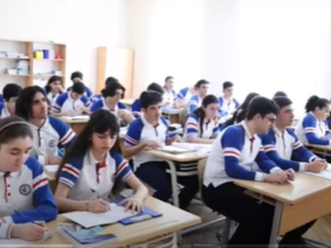 Bir sinfin 15 şagirdi dünyanın məşhur universitetlərinə qəbul aldı - VİDEO