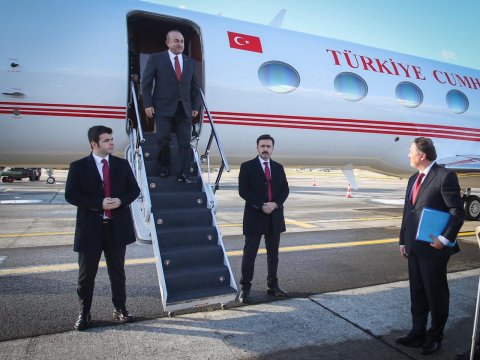 Çavuşoğlu Vyanaya gedir