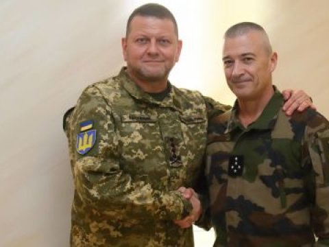 Fransalı general ilk dəfə Ukraynaya gəldi 