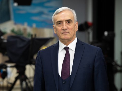 Ali Məhkəmənin mətbuat katibi işdən çıxdı