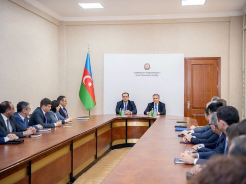 Yeni kənd təsərrüfatı naziri kollektivə təqdim olundu