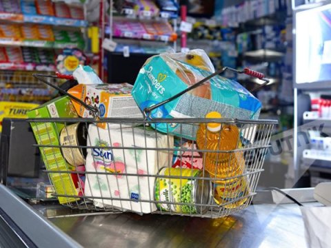 Marketdən 20 min manatlıq ərzaq oğurlandı