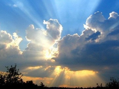 Günün havası: Külək, 24 dərəcə isti...