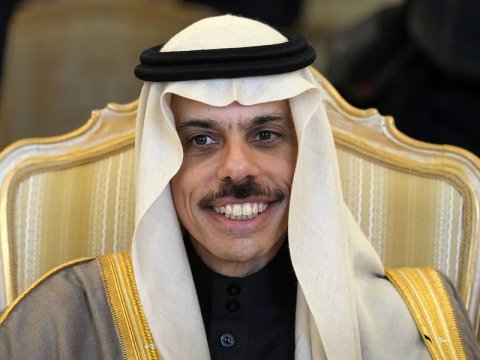 Səudiyyənin XİN rəhbəri 12 il sonra Suriyada