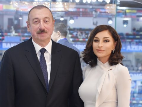 Prezident və xanımı Nurayı TƏBRİK ETDİ