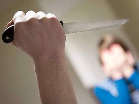 33 yaşlı kişi keçmiş arvadını bıçaqladı 