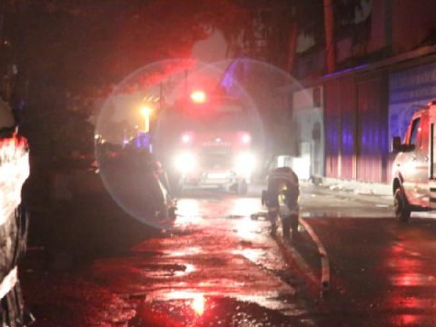 Türkiyədə fabrik yandı - Ölən və yaralananlar var