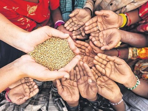 Bu şəxslərə fitrə zəkatı VERMƏYİN!