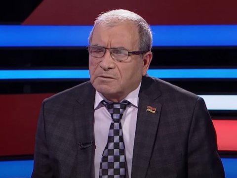 Erməni deputat: Azərbaycanlılar bizdən daha mədənidir