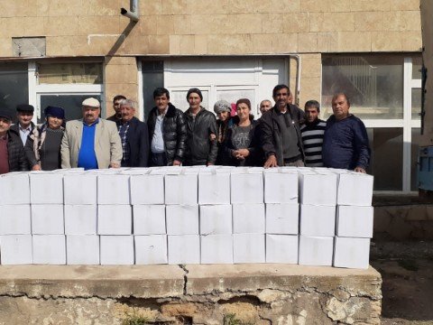 Deputat şəhid və qazi ailələrinə bayram sovqatları göndərdi - FOTOLAR