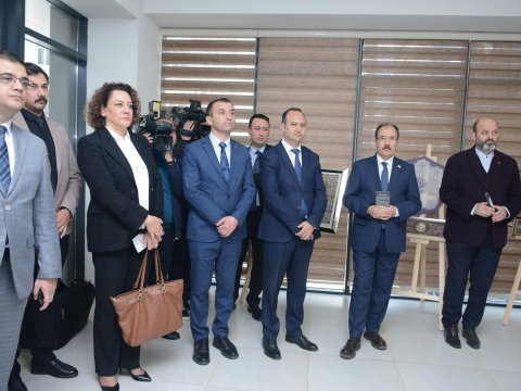 “Türk-İslam sənətləri” sərgisi nümayiş olunub