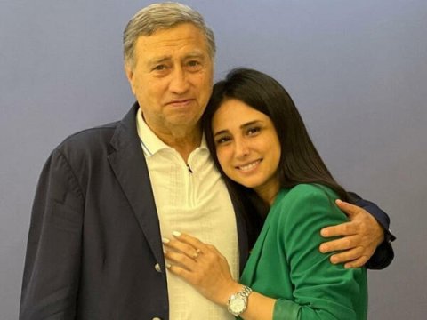 Tanınmış modelyer atasının qətli barədə şok iddialar səsləndirdi