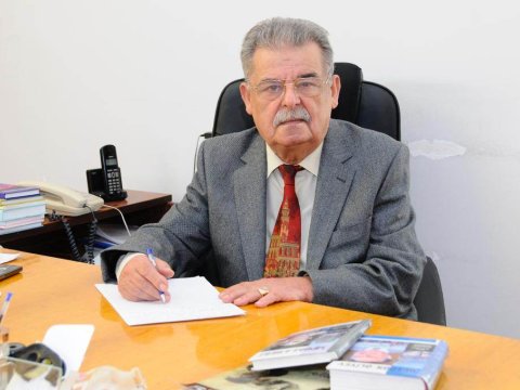 Professor universitetə qarşı qarayaxma kampaniyası aparan “ekspertləri” açıq müzakirəyə ÇAĞIRDI