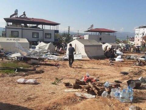 Kahramanmaraşda güclü fırtına - Ölən və yaralılar var 