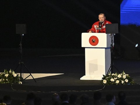 Qara dənizdən çıxarılan qaz ilk dəfə quruya çatdırıldı