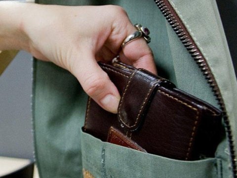 Yasamalda oğru qadın SAXLANILDI