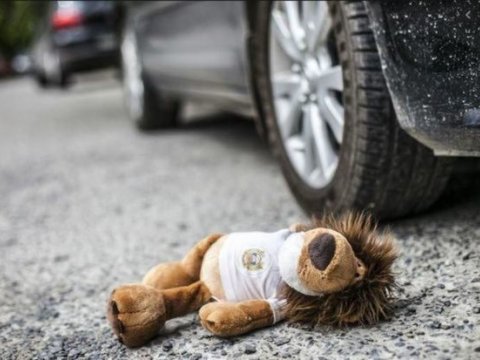 2 yaşlı uşağı maşın vurub öldürdü