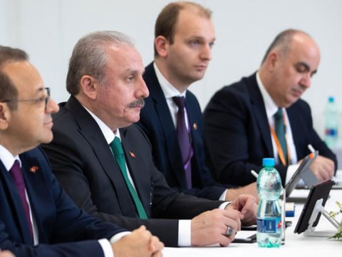 Şentop ukraynalı həmkarı ilə görüşdü - FOTO