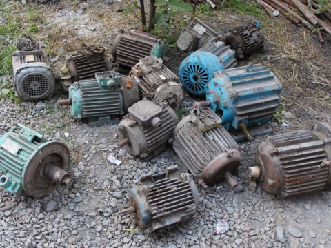 Fabrikdən oğurluq edənlər SAXLANILDI