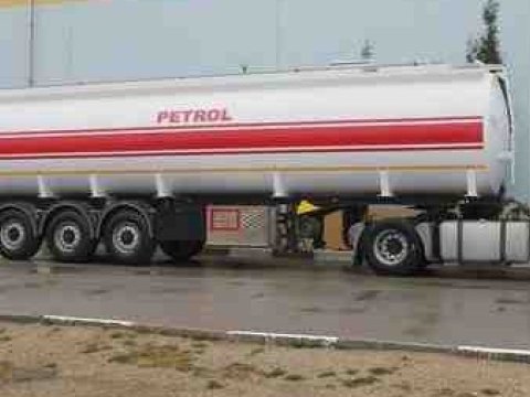 Naxçıvana yanacaq daşıyan sürücülərin xərcləri azaldıldı