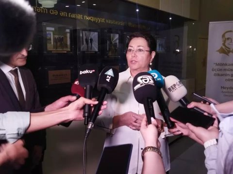 Elmira Axundova Kiyevə niyə qayıtmır? - Səbəbini açıqladı