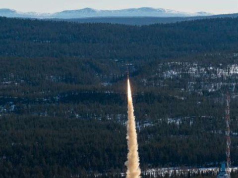 İsveçin atdığı raket səhvən Norveçə düşdü