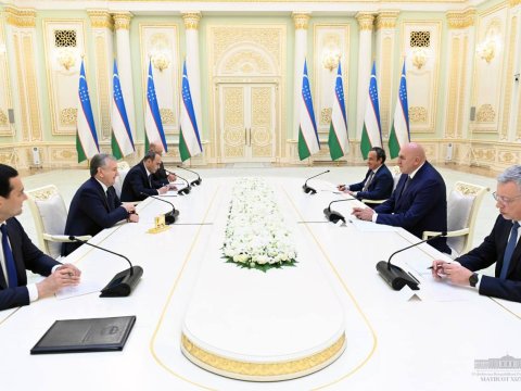 Mirziyoyev italiyalı nazirlə Əfqanıstanı müzakirə etdi