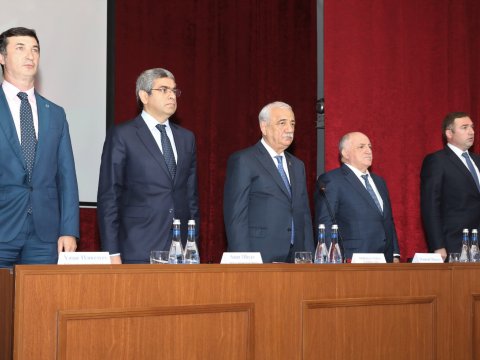 İlin ən yaxşı müəssisələri mükafatlandırıldı - FOTOLAR