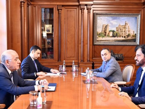 Baş nazir “Formula 1” yarışlarını müzakirə edib
