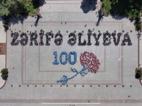 Gəncədə Zərifə Əliyeva ilə bağlı fləşmob 