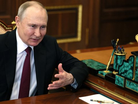 Putinin Moldovaya girişi qadağan edilib 