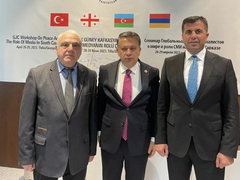 Elşad Eyvazlı Tbilisidən səsləndi: Növbəti görüşü Bakı və İrəvanda keçirək