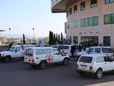 BQXK Laçın yolu ilə nə qədər xəstəni təxliyə edib? 