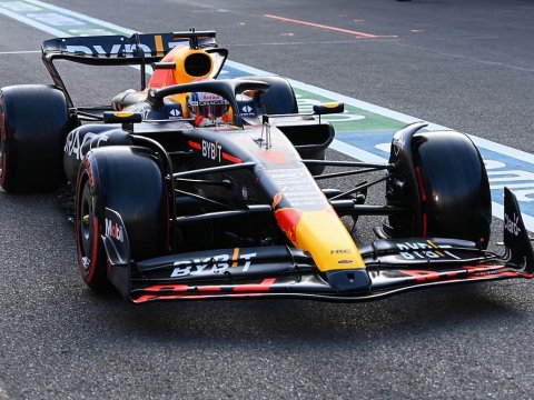 “Formula 1”: Ferstappen liderliyini möhkəmləndirib