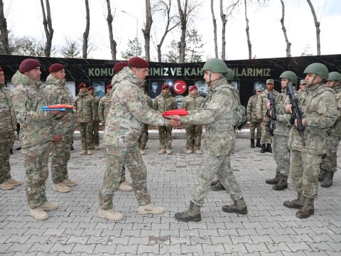 Azərbaycan hərbçiləri Qarsda belə qarşılandı - FOTOLAR 