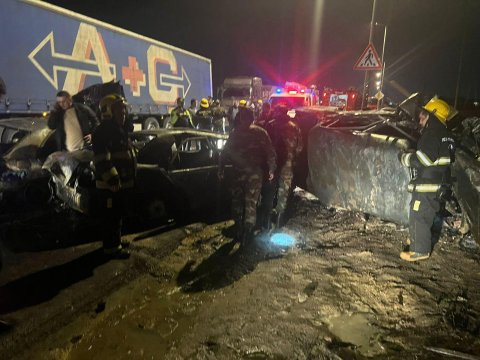 Paytaxtda ağır qəza: Sürücü və sərnişin öldü