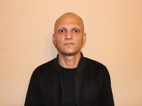 “Makarov” gəzdirən keçmiş məhkum SAXLANILDI